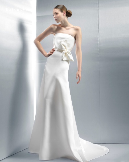 JESUS PEIRO 2012 svatební šaty, model JP 2002