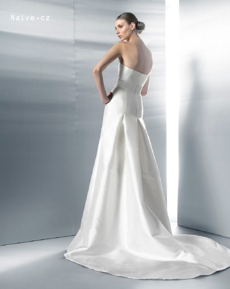 JESUS PEIRO 2012 svatební šaty, model JP 2009