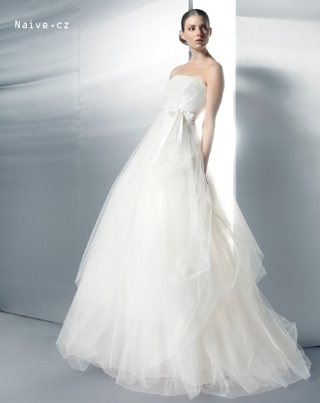 JESUS PEIRO 2012 svatební šaty, model JP 2021
