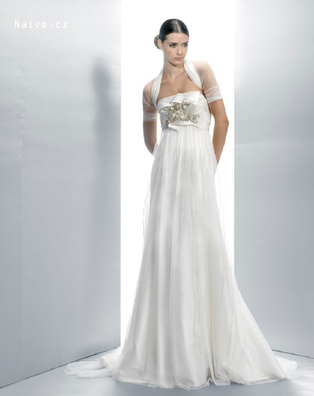 JESUS PEIRO 2012 svatební šaty, model JP 2025