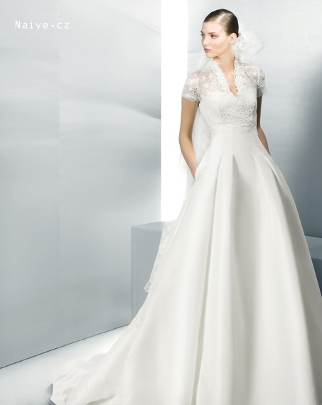 JESUS PEIRO svatební šaty, model JP 3003