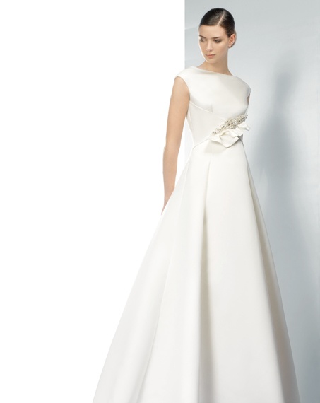 JESUS PEIRO svatební šaty, model JP 3008