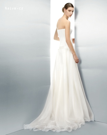 JESUS PEIRO  svatební šaty, model JP 3009
