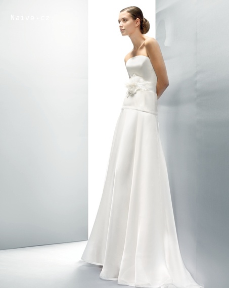 JESUS PEIRO svatební šaty, model JP 3011