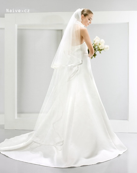 Svatební šaty Jesus Peiro, model 5011