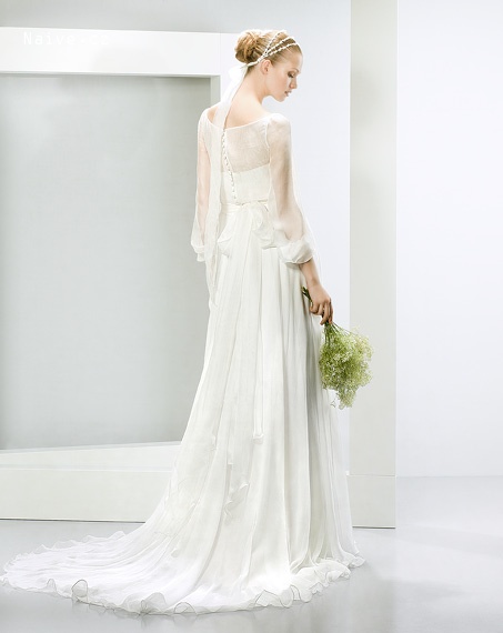 Svatební šaty Jesus Peiro, model 5017